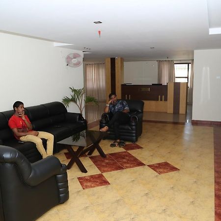 Hazmi Inn Perintalmanna Dış mekan fotoğraf